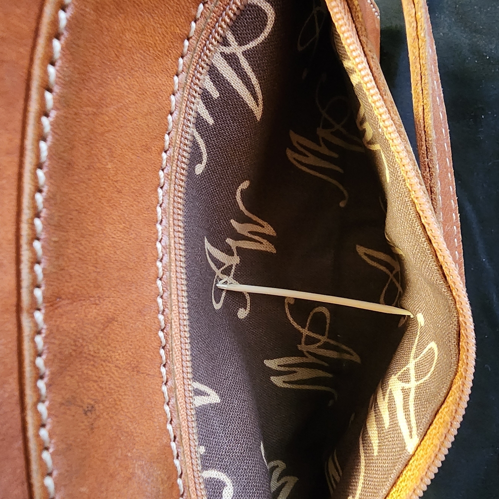 American West Tooled Genuine Leather Western Shoulder/Crossbody Saddlebag - Picture 8 of 10